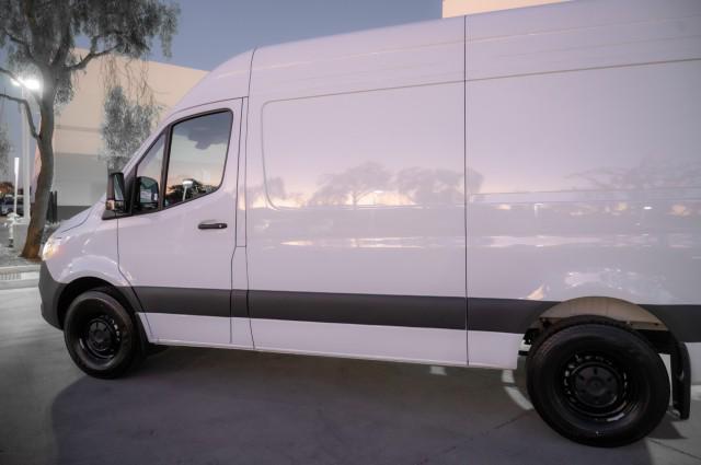 2026 Mercedes-Benz Sprinter Crew Van Standard Roof 4-Cyl Diesel HO