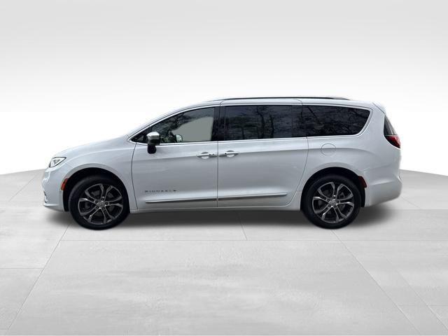 2026 Chrysler Pacifica Pinnacle AWD