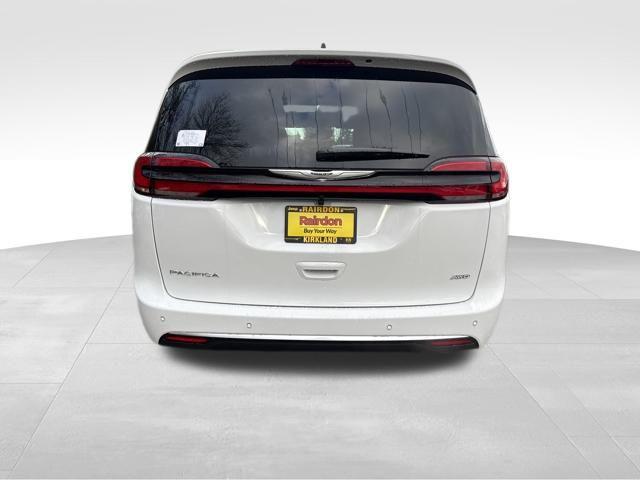 2026 Chrysler Pacifica Pinnacle AWD