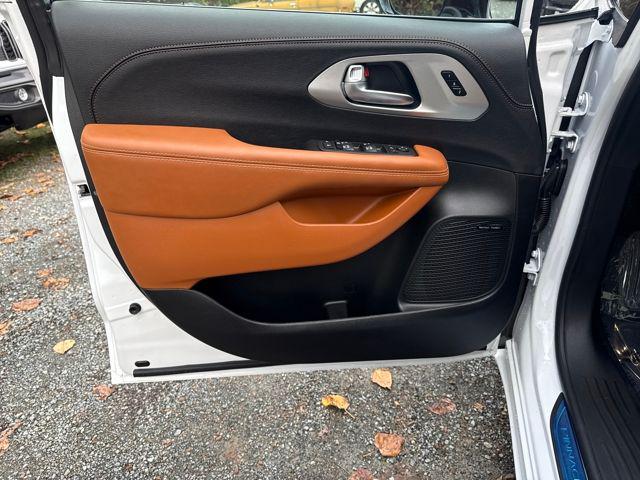 2026 Chrysler Pacifica Pinnacle AWD