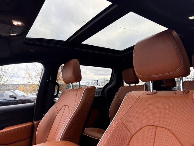 2026 Chrysler Pacifica Pinnacle AWD