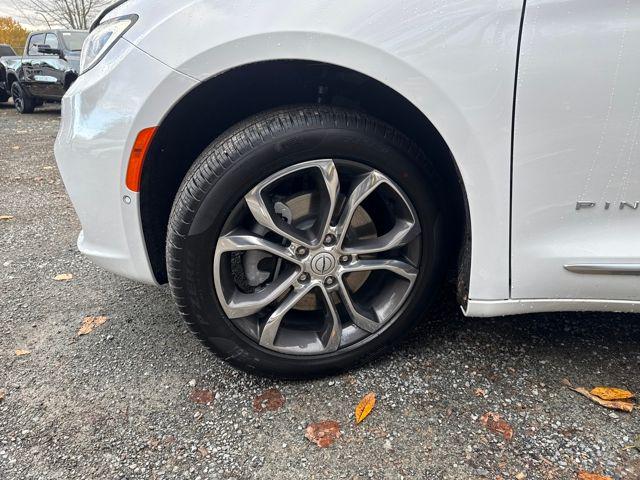 2026 Chrysler Pacifica Pinnacle AWD