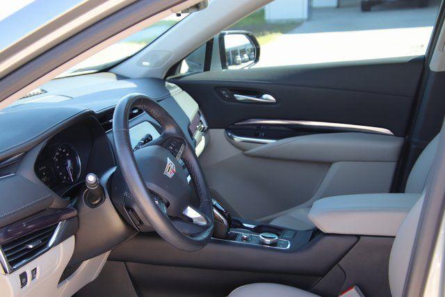 2023 Cadillac XT4 FWD Luxury