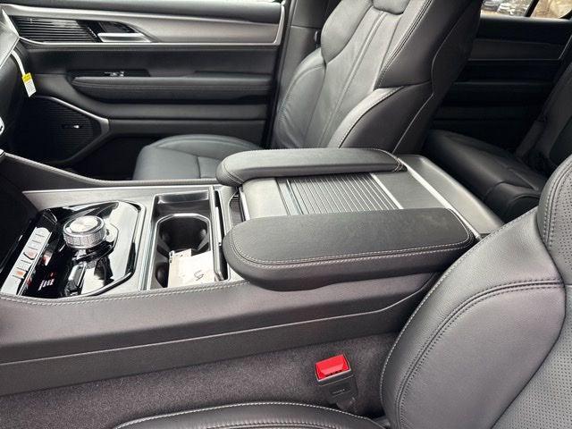 2026 Jeep Grand Wagoneer Limited Altitude 4x4