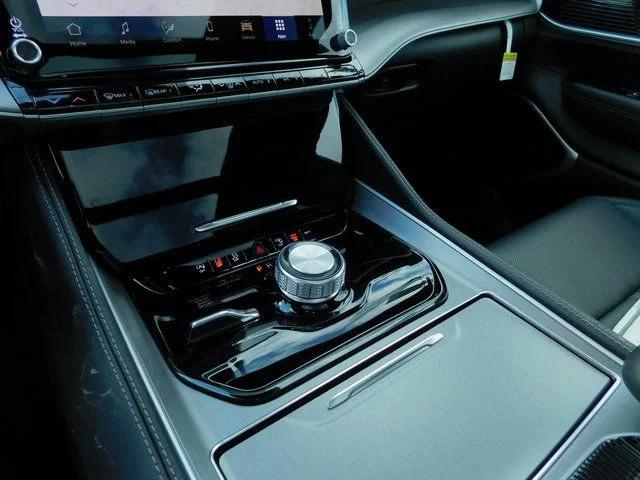 2026 Jeep Grand Wagoneer Limited Altitude 4x4