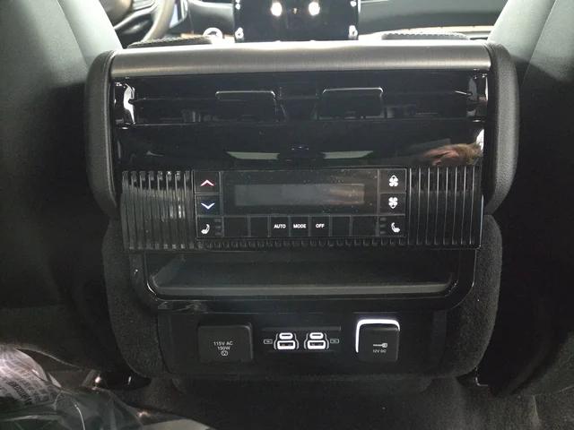 2026 Jeep Grand Wagoneer Limited Altitude 4x4