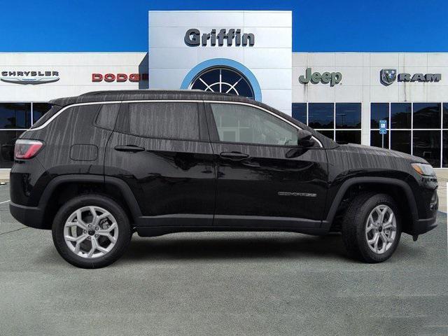2026 Jeep Compass COMPASS LATITUDE 4X4 2026 Jeep Compass COMPASS LATITUDE 4X4