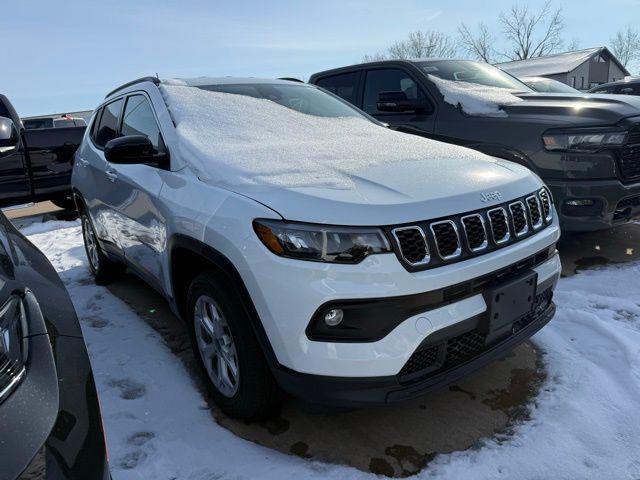 2026 Jeep Compass COMPASS LATITUDE 4X4