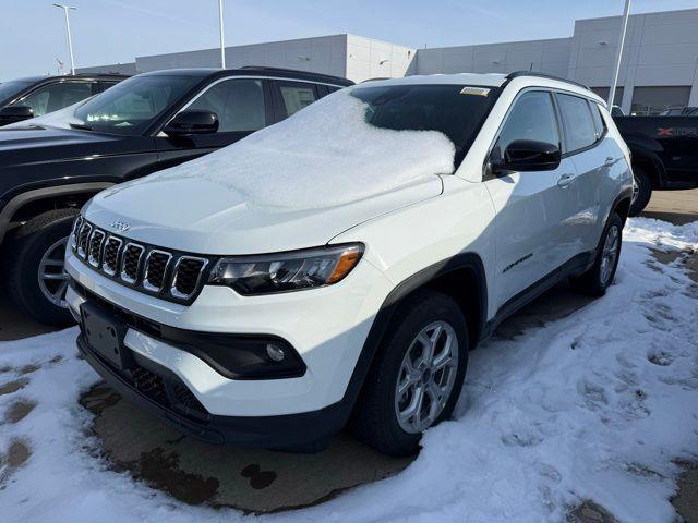 2026 Jeep Compass COMPASS LATITUDE 4X4