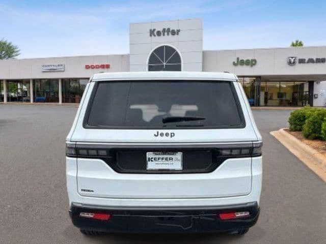 2026 Jeep Grand Wagoneer 4x2