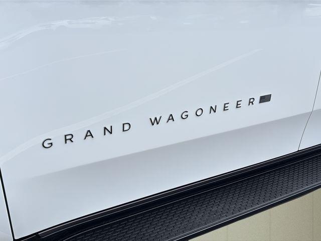 2026 Jeep Grand Wagoneer 4x2