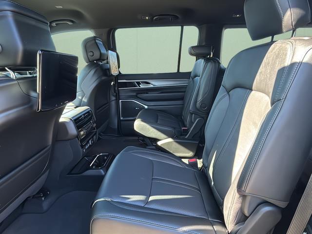 2026 Jeep Grand Wagoneer Limited Altitude 4x4