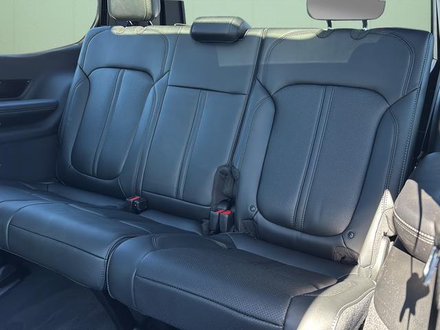 2026 Jeep Grand Wagoneer Summit Obsidian 4x4