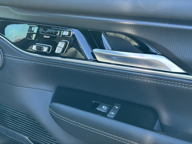 2026 Jeep Grand Wagoneer Summit Obsidian 4x4