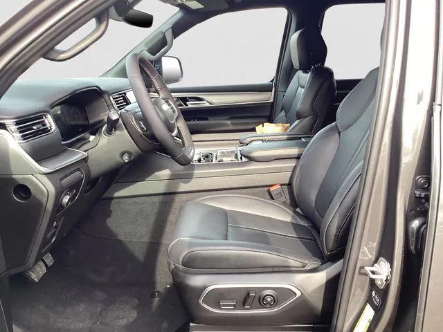 2026 Jeep Grand Wagoneer Limited Altitude 4x4