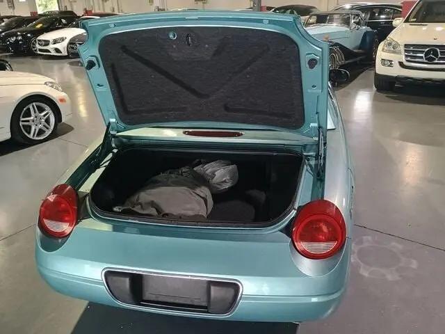 2002 Ford Thunderbird Deluxe