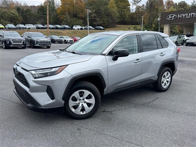 2025 Toyota RAV4 LE 2025 Toyota RAV4 LE