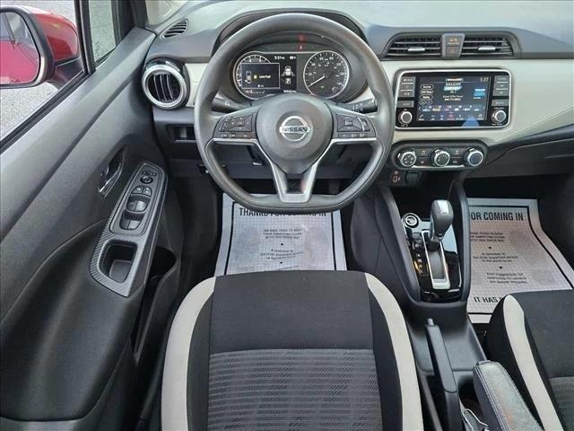 2021 Nissan Versa SV Xtronic CVT