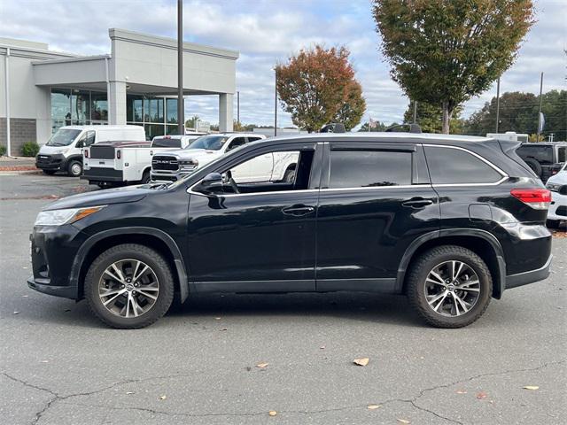 2019 Toyota Highlander LE 2019 Toyota Highlander LE