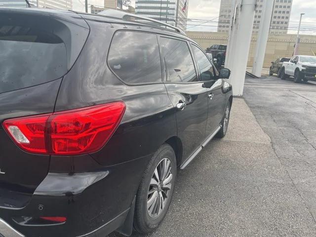 2018 Nissan Pathfinder SL 2018 Nissan Pathfinder SL