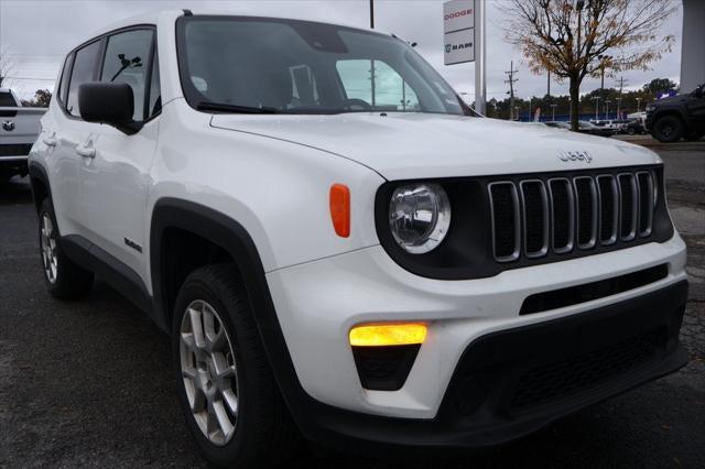 2023 Jeep Renegade Latitude 4x4 2023 Jeep Renegade Latitude 4x4