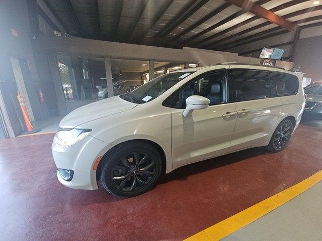 2020 Chrysler Pacifica 35th Anniversary Limited 2020 Chrysler Pacifica 35th Anniversary Limited