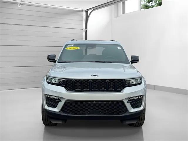 2025 Jeep Grand Cherokee Limited 4x4 2025 Jeep Grand Cherokee Limited 4x4