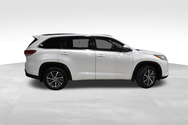 2017 Toyota Highlander XLE 2017 Toyota Highlander XLE