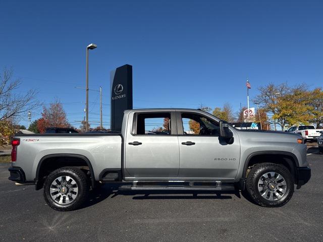 2024 Chevrolet Silverado 2500HD 4WD Crew Cab Standard Bed Custom