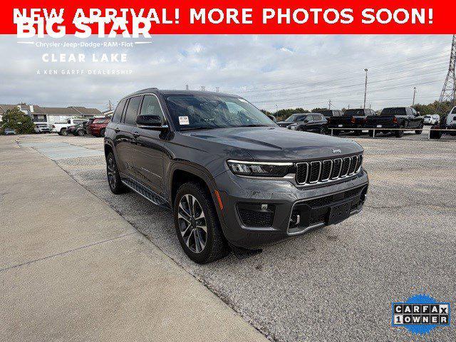 2022 Jeep Grand Cherokee Overland 4x2 2022 Jeep Grand Cherokee Overland 4x2