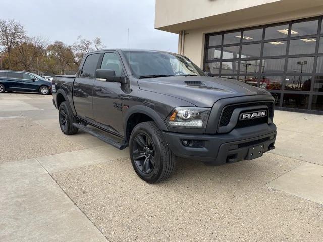 2021 RAM 1500 Classic SLT 2021 RAM 1500 Classic SLT