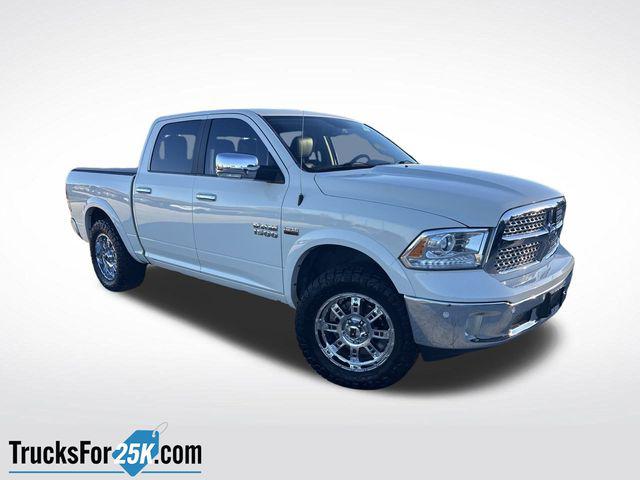 2017 RAM 1500 Laramie Crew Cab 4x4 57 Box 2017 RAM 1500 Laramie Crew Cab 4x4 57 Box