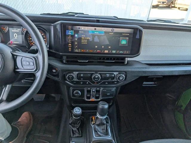 2025 Jeep Gladiator Nighthawk 2025 Jeep Gladiator Nighthawk