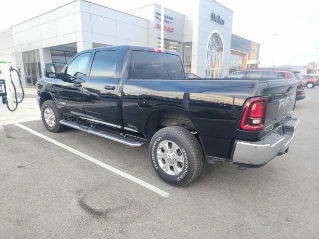 2025 RAM 2500 Big Horn Crew Cab 4x4 64 Box