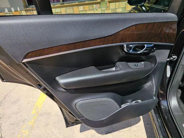 2019 Volvo XC90 T5 Momentum