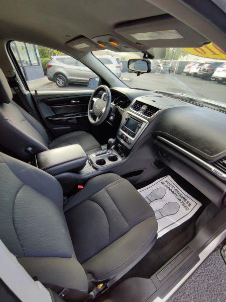 2016 GMC Acadia SLE-1