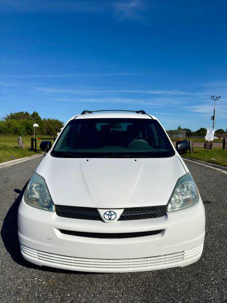 2004 Toyota Sienna LE for sale in Jacksonville, FL