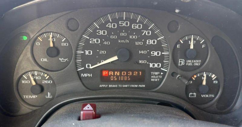 2002 Chevrolet Express Cutaway Base