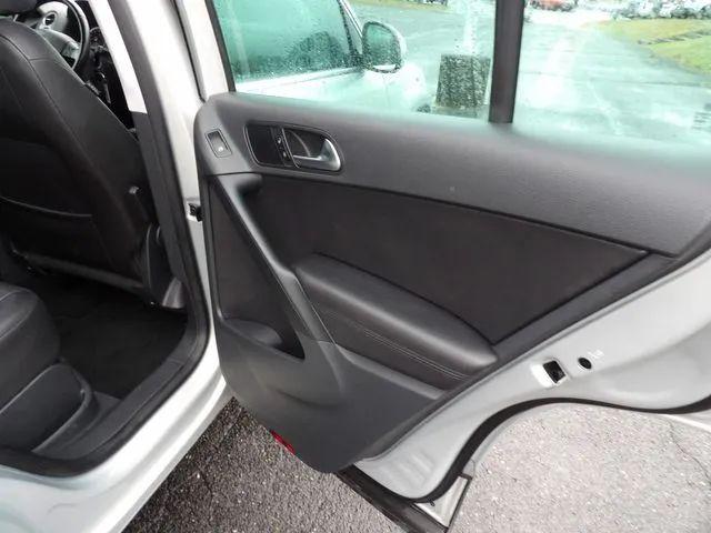 2010 Volkswagen Tiguan Wolfsburg Edition