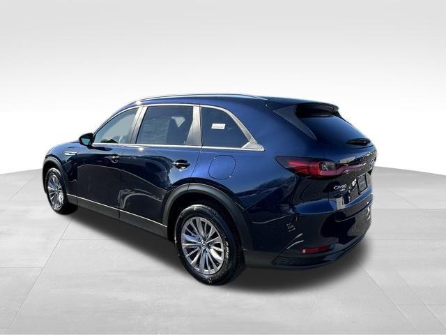 2026 Mazda X-90 Select