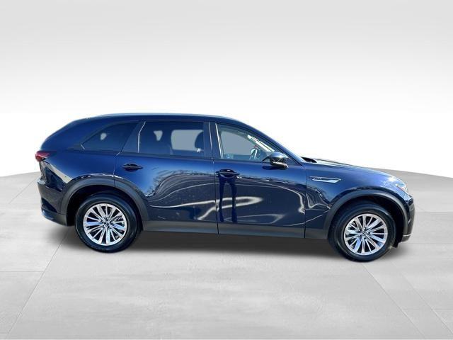 2026 Mazda X-90 Select