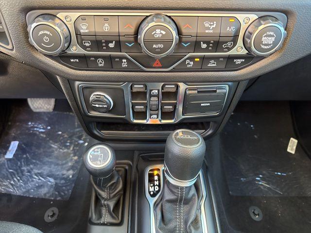 2026 Jeep Gladiator Sport S