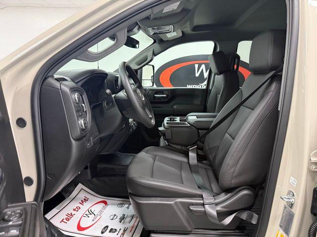 2026 GMC Sierra 2500HD Crew Cab, Standard Bed, Pro, 4WD