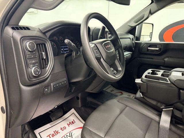 2026 GMC Sierra 2500HD Crew Cab, Standard Bed, Pro, 4WD