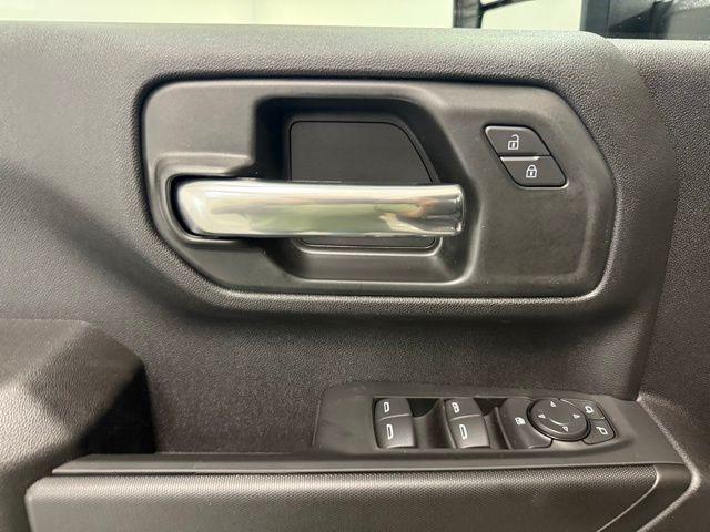 2026 GMC Sierra 2500HD Crew Cab, Standard Bed, Pro, 4WD