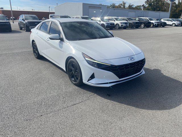 2022 Hyundai Elantra SEL 2022 Hyundai Elantra SEL