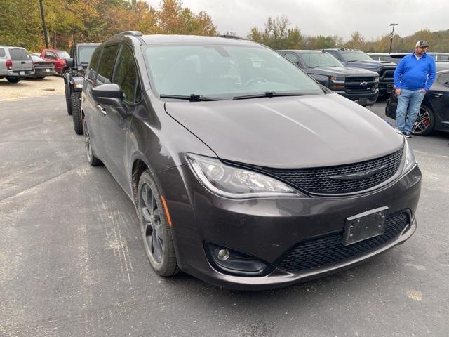 2020 Chrysler Pacifica Touring L