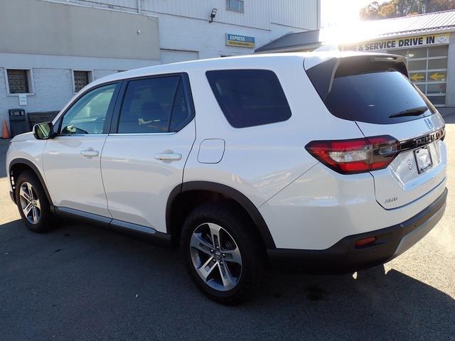 2023 Honda Pilot AWD EX-L 8 Passenger