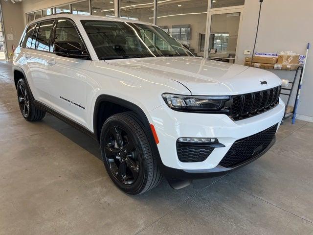 2023 Jeep Grand Cherokee Limited 4x4 2023 Jeep Grand Cherokee Limited 4x4