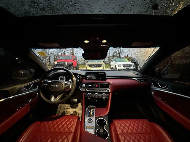 2023 Genesis G70 3.3T RWD